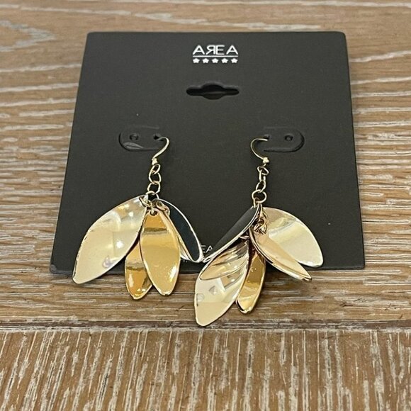 NWT Area Stars Cascading Two Tone Petal Earrings - Picture 1 of 5